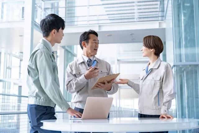 新卒必見！施工管理で成功するための最強スキルは「コミュ力」